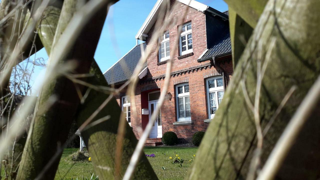 Landhaus Von Felde Esens Exterior photo